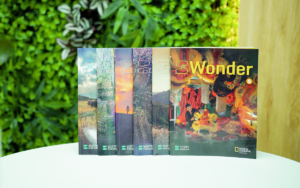 Bộ sách“Wonder” được phát hành bởi Scots English và Nhà xuất bản National Geographic Learning