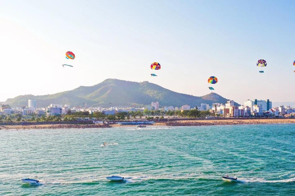 Lễ hội khinh khí cầu quốc tế với chủ đề “Quy Nhơn, Bình Định - Thiên đường biển” năm 2023 (nguồn: https://binhdinh.dcs.vn/)